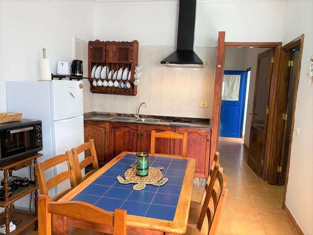 Casa Los Juanes Caleta de Sebo Exterior foto